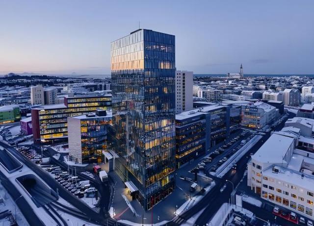 普朗克卫星揭示宇宙微波背景辐射镜像不对称的关键发现